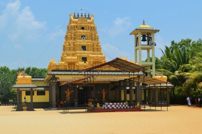 Kamatchi Amman Kovil - Sacred Historic Hindu Temple in Batticaloa