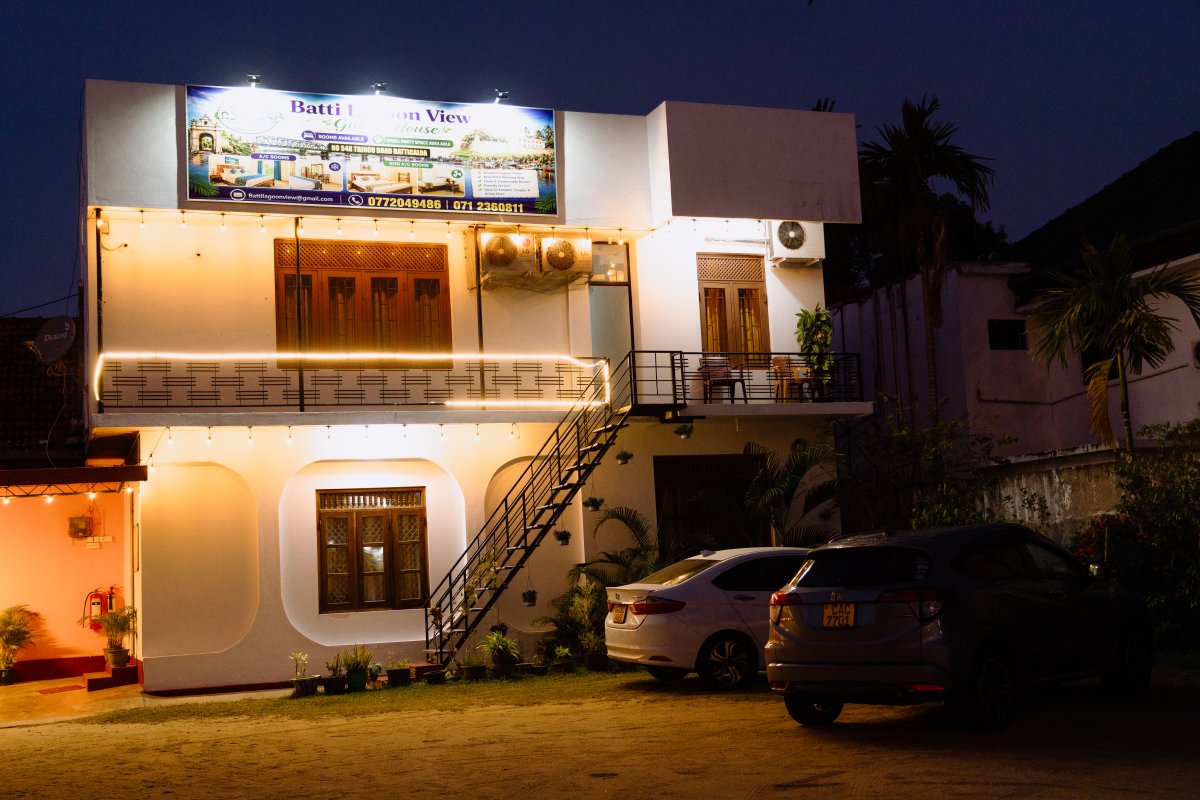 Batti Lagoon View Hotel Night Illumination & Facade in Batticaloa